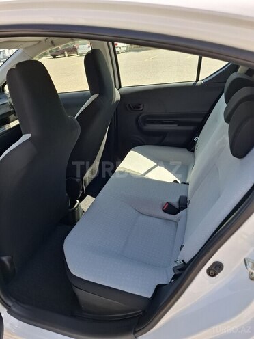 Toyota Aqua 2019, 82,160 km - 1.5 л - Bakı