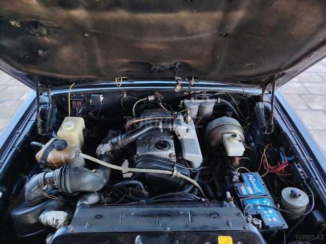 GAZ 3110 2003, 454,000 km - 2.3 l - Salyan