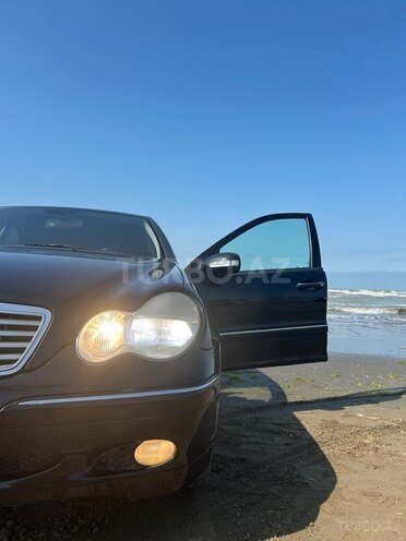 Mercedes C 220 d 2002, 590,000 km - 2.2 l - Bakı