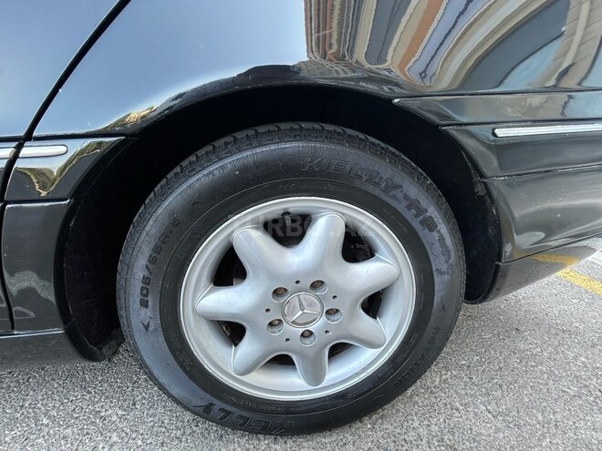 Mercedes C 220 d 2002, 590,000 km - 2.2 l - Bakı