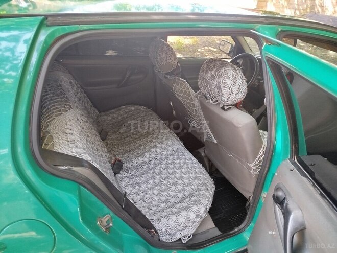 Volkswagen Polo 1996, 162,903 km - 1.6 l - Qax