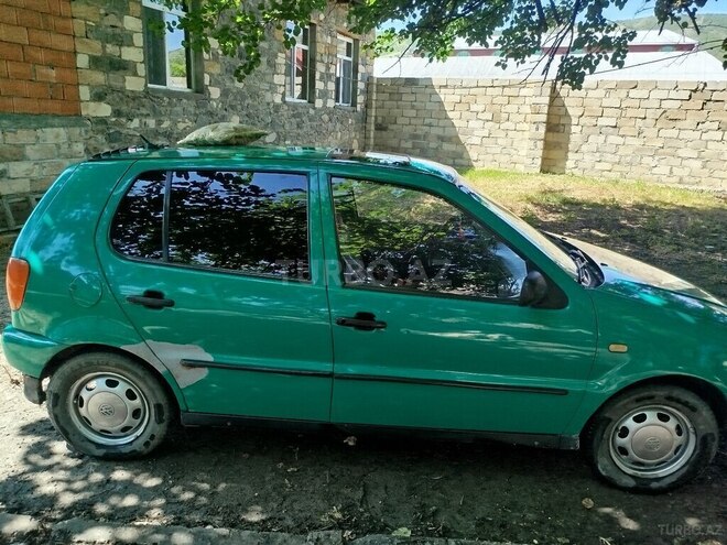 Volkswagen Polo 1996, 162,903 km - 1.6 l - Qax