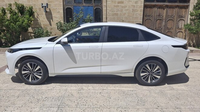 Changan Qiyuan A05 2024, 2,500 km - 1.5 l - Bakı