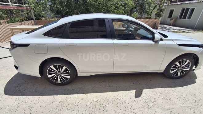 Changan Qiyuan A05 2024, 2,500 km - 1.5 l - Bakı