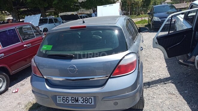 Opel Astra 2005, 238,000 km - 1.4 l - Yevlax