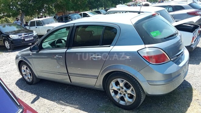Opel Astra 2005, 238,000 km - 1.4 l - Yevlax