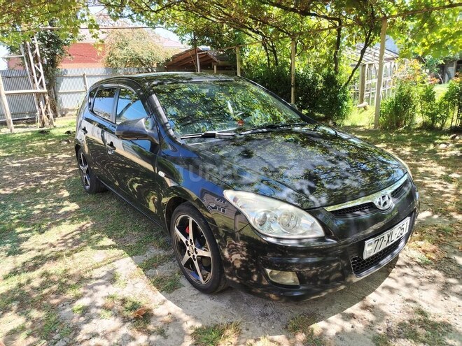 Hyundai i30 2008, 288,000 km - 1.4 л - Masallı