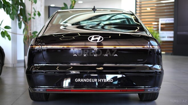 Hyundai Azera-12