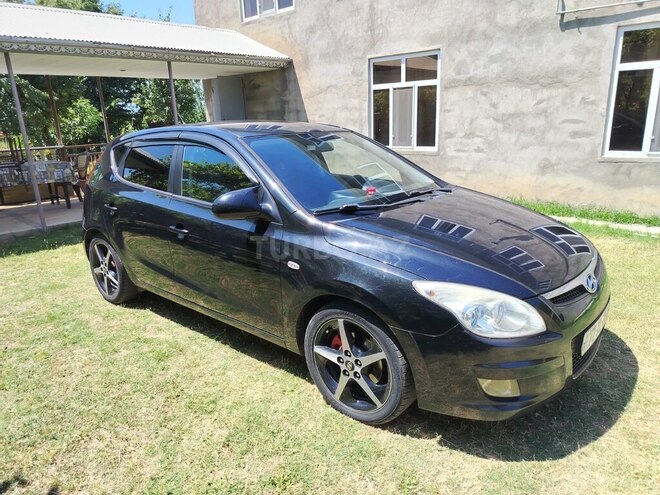 Hyundai i30 2008, 288,000 km - 1.4 л - Masallı