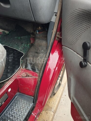 Ford Transit 1998, 330,000 km - 2.5 л - Salyan
