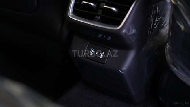 Hyundai Azera-19