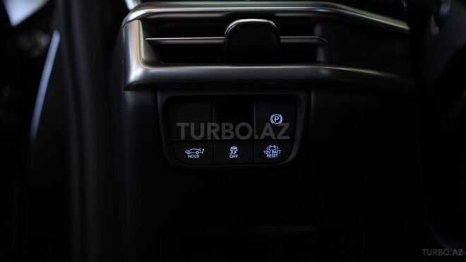 Hyundai Azera-24