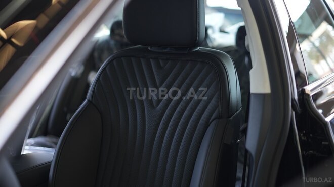 Hyundai Azera-36
