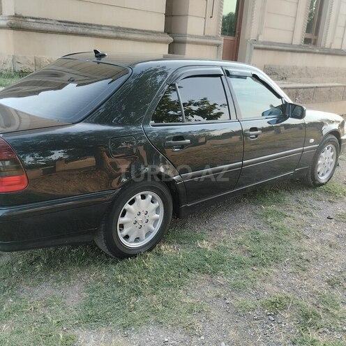 Mercedes C 200 1999, 122,000 km - 2.0 l - Beyləqan