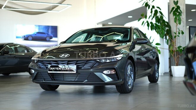 Hyundai Elantra-1