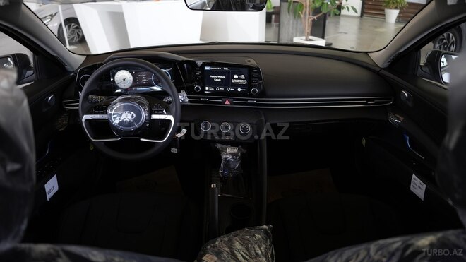 Hyundai Elantra-26
