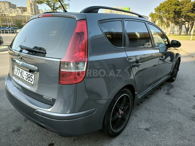 Hyundai i30 2011, 242,000 km - 1.6 l - Bakı