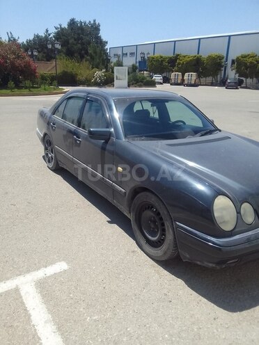 Mercedes C 230 1995, 433,000 km - 2.3 л - Bakı