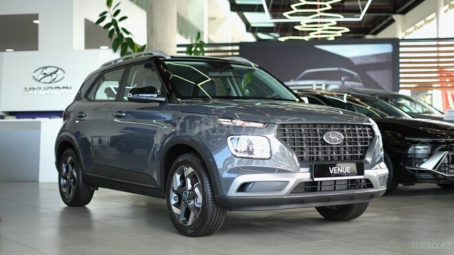 Hyundai Venue-3