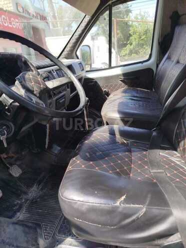 GAZ 330200 2002, 250,000 km - 2.4 l - Quba