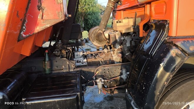 KamAz 6520 1985, 250,000 km - 11.0 l - Salyan