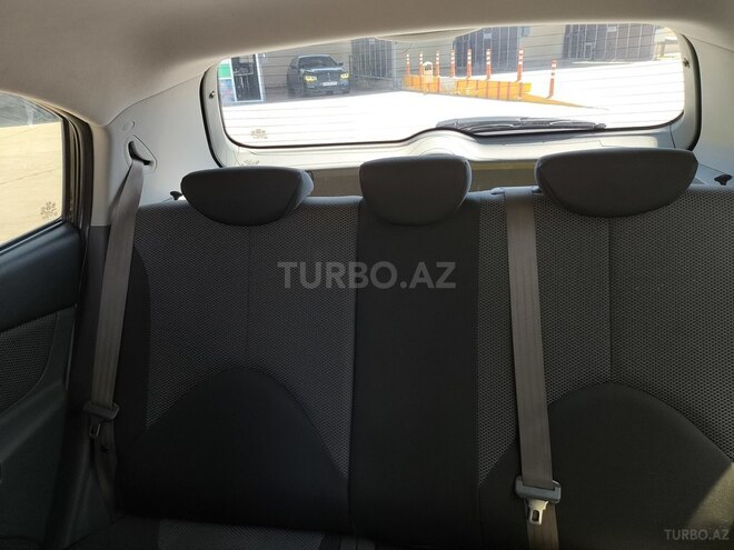 Kia Rio 2009, 225,000 km - 1.4 l - Gəncə