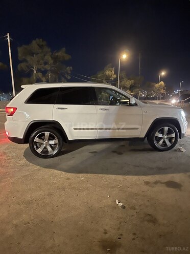 Jeep Cherokee 2011, 185,279 km - 3.7 л - Bakı