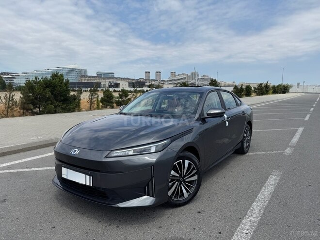 Changan Qiyuan A05 2025, 0 km - 1.5 л - Bakı