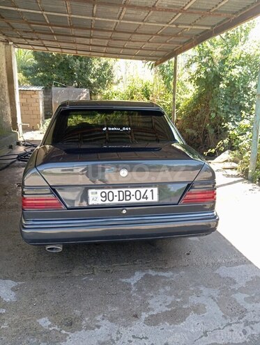 Mercedes E 230 1991, 350,000 km - 2.3 l - Biləsuvar