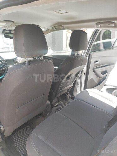 Chevrolet Trax-10