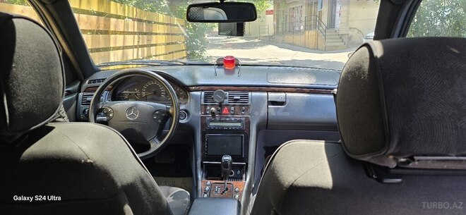Mercedes E 270 2001, 702,000 km - 2.7 л - Bakı