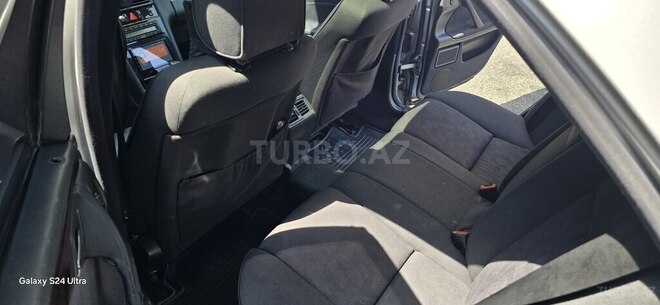 Mercedes E 270 2001, 702,000 km - 2.7 л - Bakı