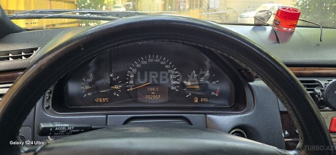 Mercedes E 270 2001, 702,000 km - 2.7 л - Bakı