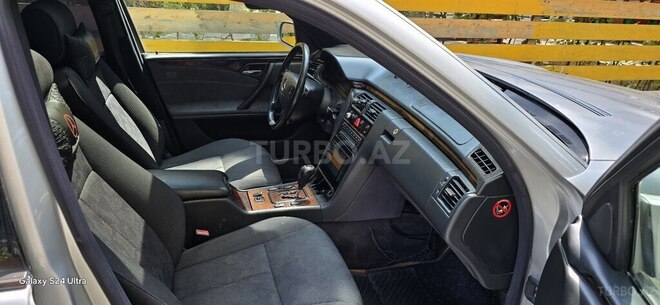 Mercedes E 270 2001, 702,000 km - 2.7 л - Bakı