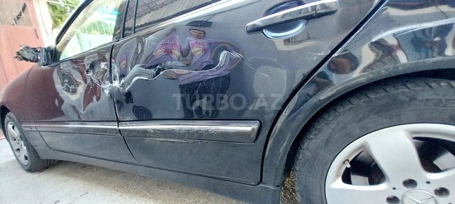 Mercedes E 270 2001, 364,000 km - 2.7 l - Bakı