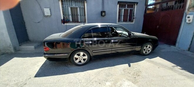 Mercedes E 270 2001, 364,000 km - 2.7 l - Bakı