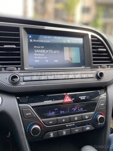 Hyundai Elantra 2018, 65,983 km - 1.6 l - Bakı