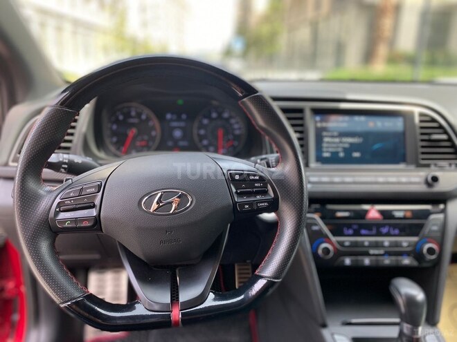 Hyundai Elantra 2018, 65,983 km - 1.6 l - Bakı