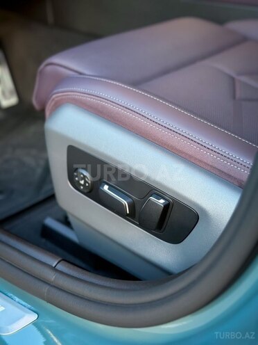 BMW 530e-21