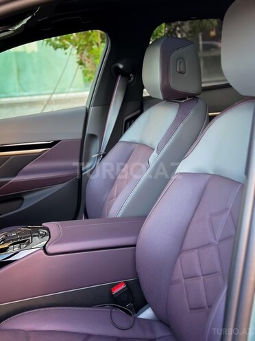 BMW 530e-17