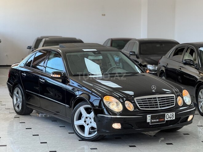 Mercedes E 240-4
