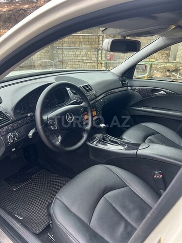 Mercedes E 220 d 2008, 329,000 km - 2.2 l - Quba