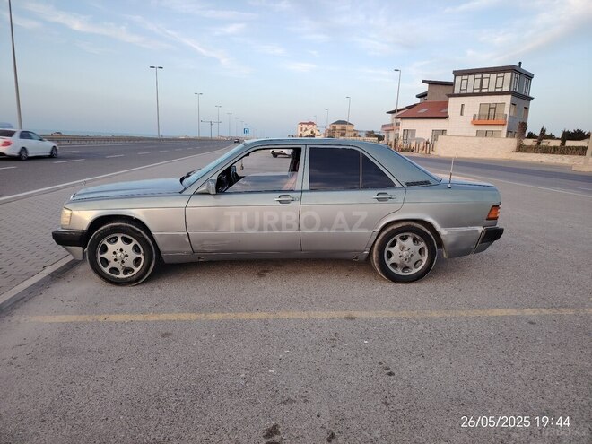Mercedes 190 1983, 368,557 km - 2.0 л - Bakı