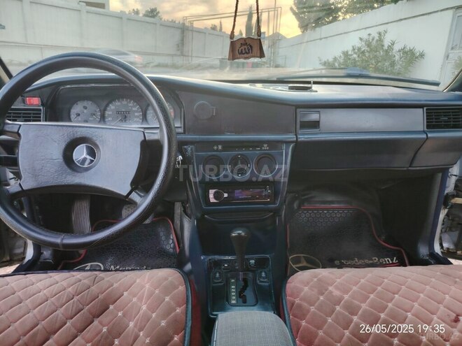 Mercedes 190 1983, 368,557 km - 2.0 л - Bakı