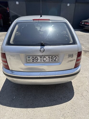 Skoda Fabia 2006, 385,000 km - 1.4 l - Bakı