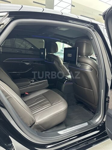 Audi A8-10
