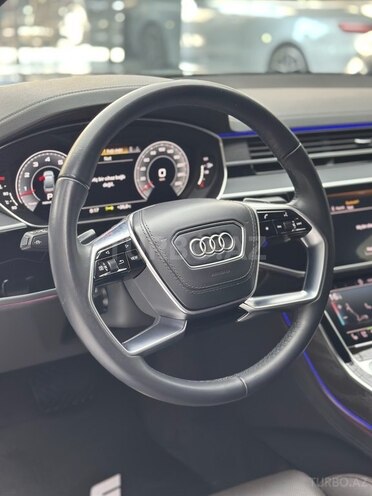 Audi A8-12