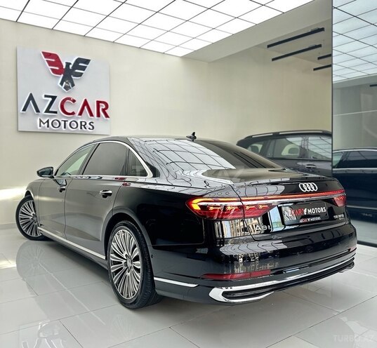 Audi A8-6