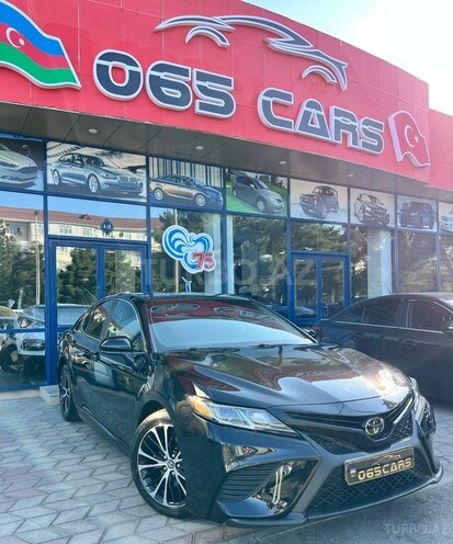 Toyota Camry-3