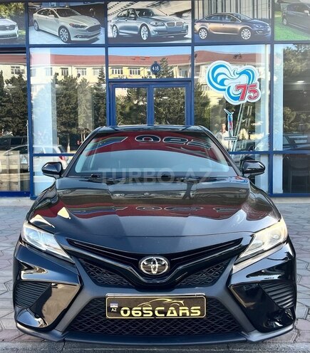 Toyota Camry-1